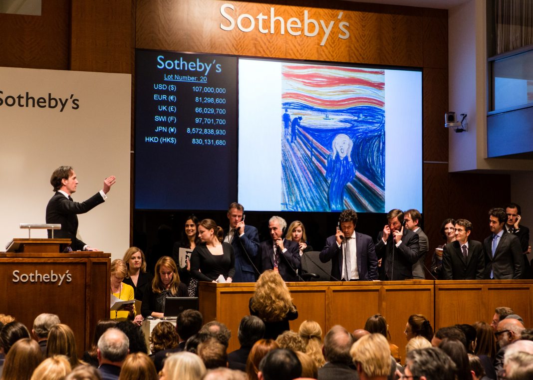 Sotheby's, un momento dell'aggiudicazione dell'Urlo di Munch il 2 maggio scorso