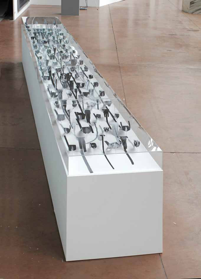 Gianni Moretti, Monumento al mantenimento delle regole della casa, 2011. Collages, legno, plexiglass.