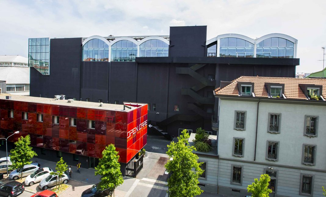 Una vista dell'esterno di FM Centro per l’Arte Contemporanea che aprirà a Milano il prossimo 7 aprile. Foto: Alessandra di Consoli