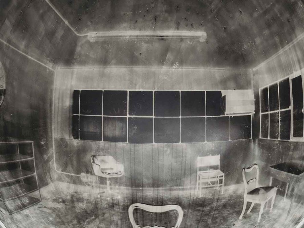 Elia Cantori Untitled (Double Hemisphere Room), 2016 Courtesy Car Drde, Bologna