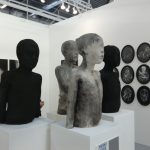 Le sculture di Paolo Migliazza nello stand della galleria L'Ariete.