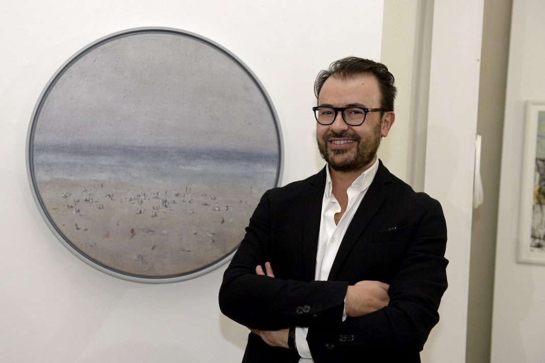 Enrico Tealdi, vincitore della IV edizione del Premio Carlo Bonatto Minella, ritratto dal fotografo Filippo Alfero in occasione della premiazione del 3 novembre 2017 a Torino.