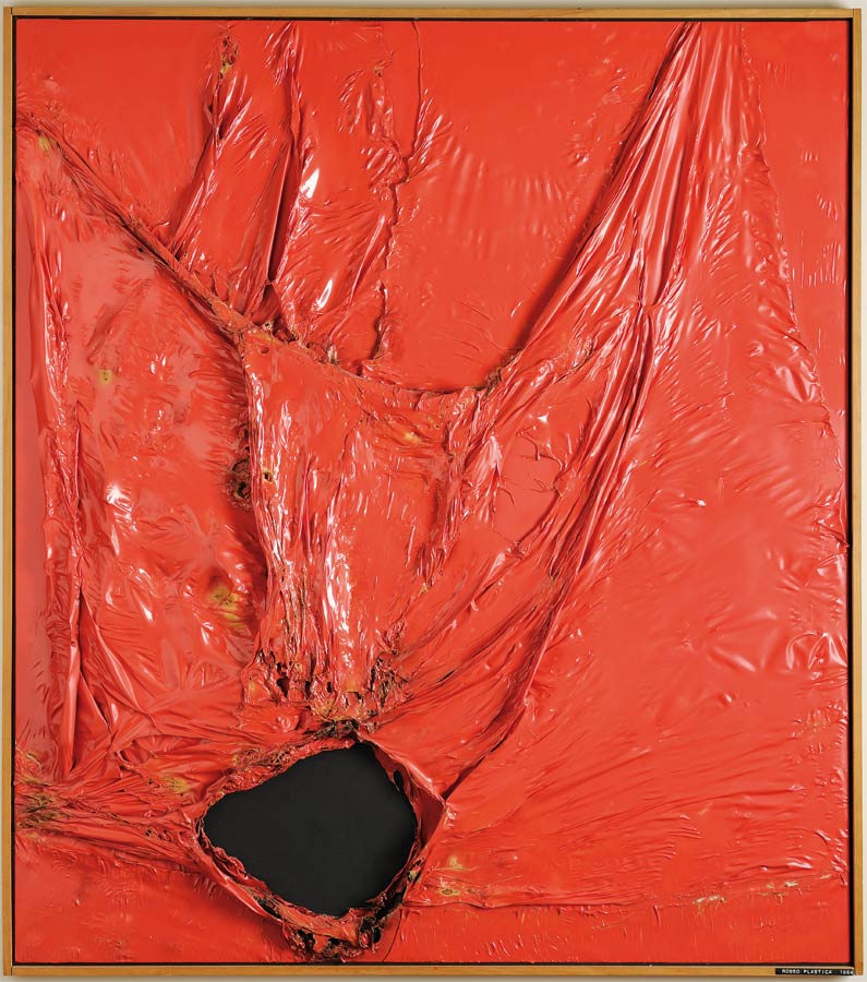 Alberto Burri, Rosso Plastica, 1964. Courtesy: Fondazione Palazzo Albizzini Collezione Burri 