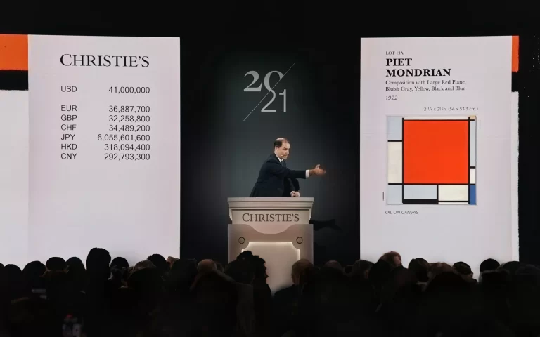 Christie’s tiene il timone, ma il mare resta mosso