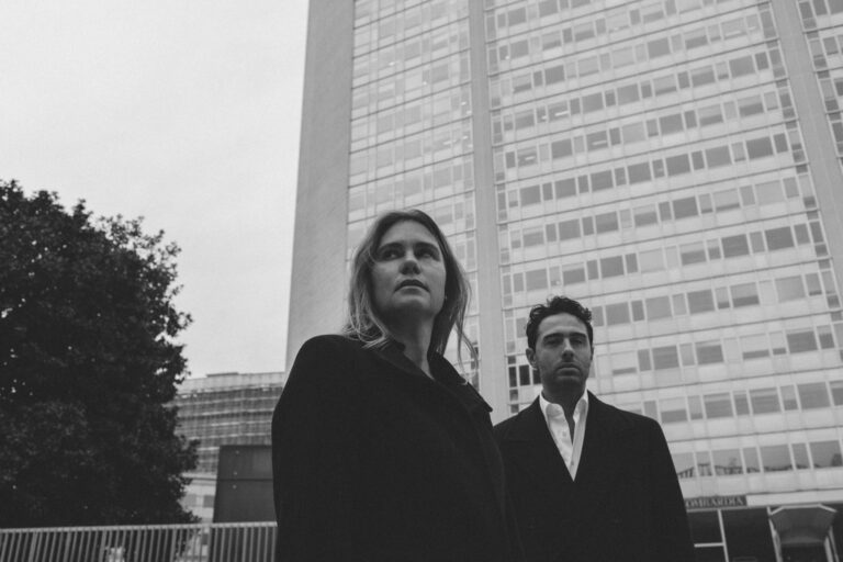 NOTTE: la nuova galleria tra arte e visione cinematografica