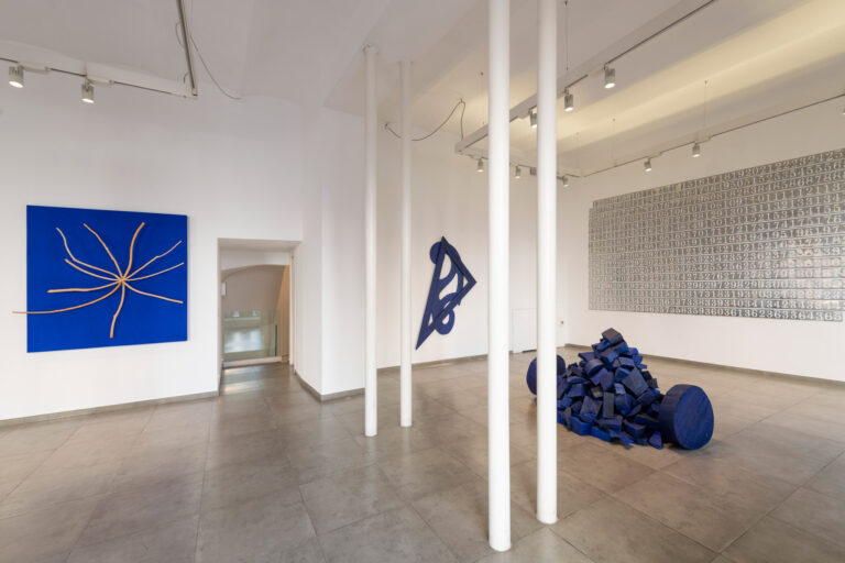 21Art Roma presenta la mostra “Io” di Mario Ceroli: il ritorno del Maestro sulla scena delle gallerie private